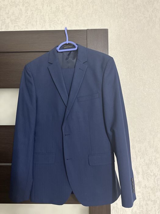 Продам   костюм