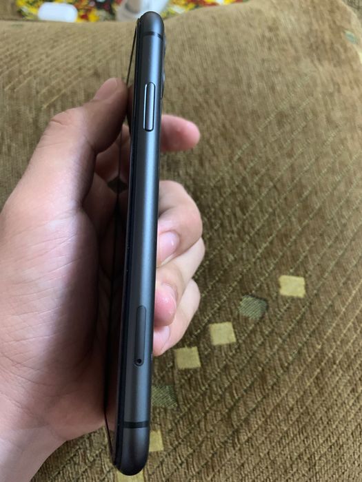 iPhone 11 гарантия 1 месяц