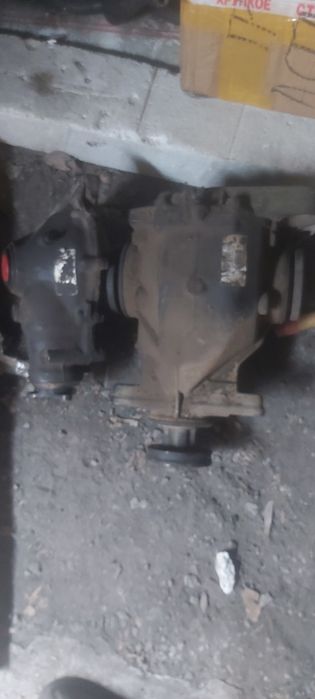 Продам редуктор перед зад бмв е53 4.8 П.Ч. 3.91