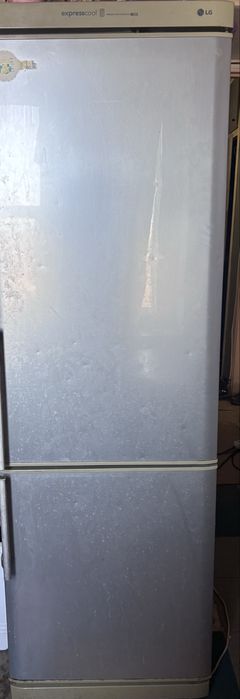 Продам холодильник