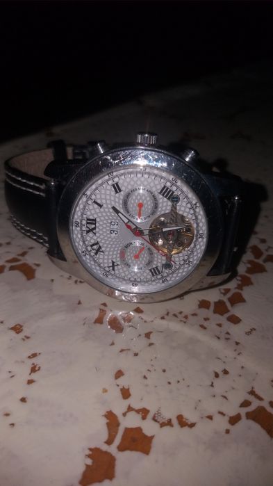 Vand ceas bărbătesc automatic