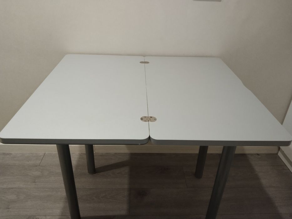 Продам кухонныйстол