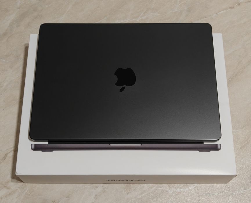 MacBook Pro 14 M5PRO 24/1TB 8 циклов