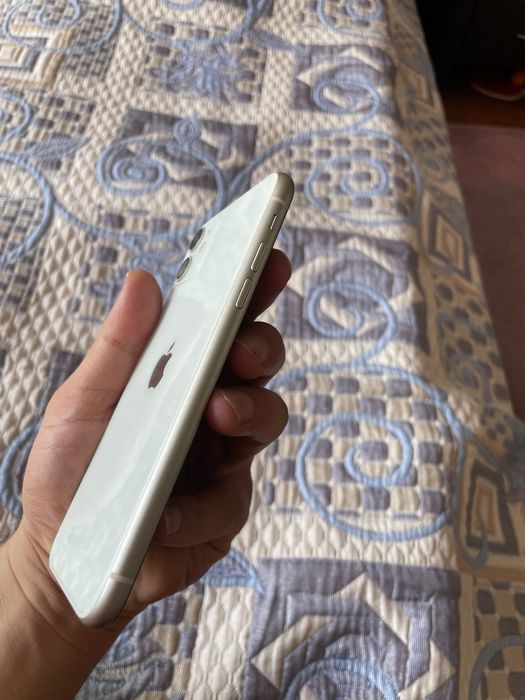 Айфон 11 128гб IPhone