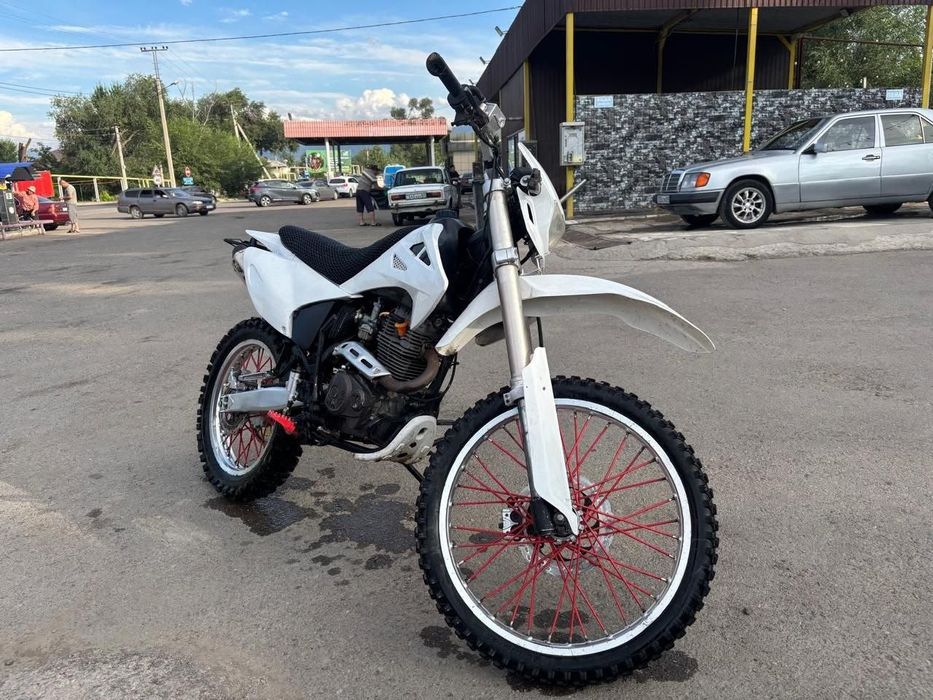 Энудро 250 куб почти новый