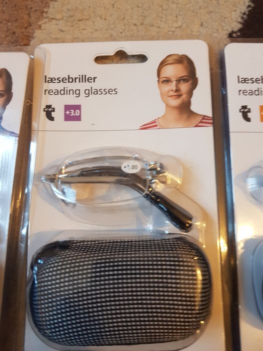 Ochelari vedere diferite dioptri.