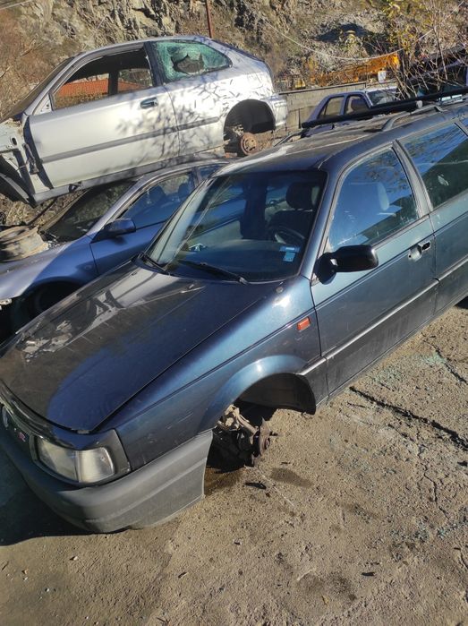 Пасат 2 1.8 комби на части