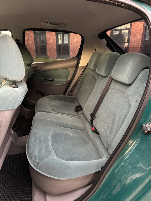 Продам Peugeot 206