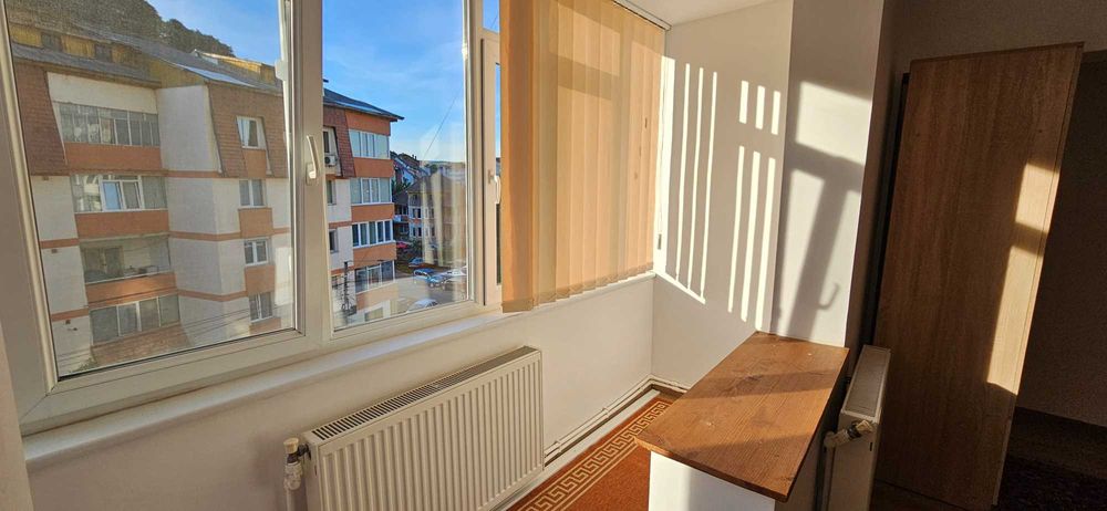 Apartament 1 cam. zona Aurora