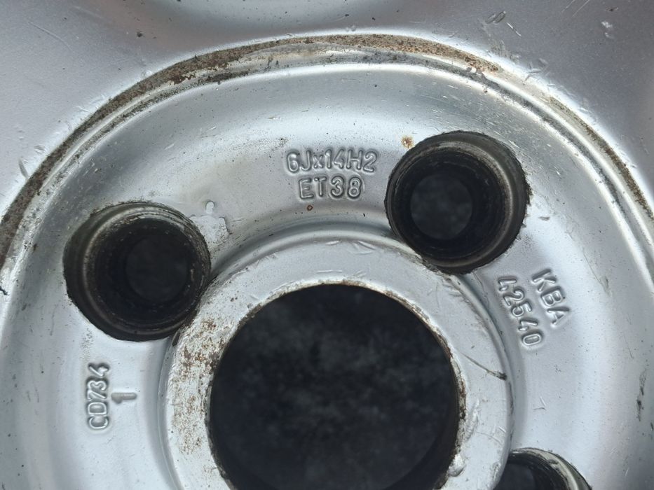 титанки р14  4/100 Passat golf