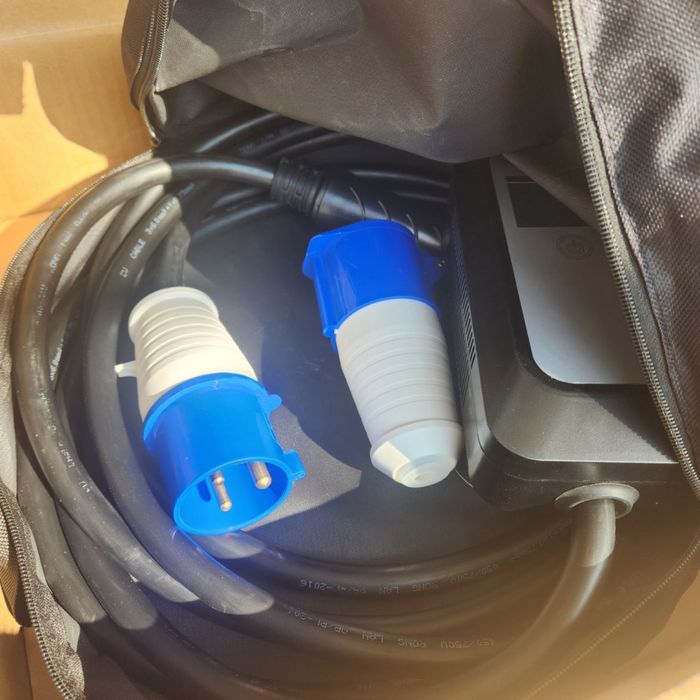 Зарядка оригинал електромобил учун качество 100%