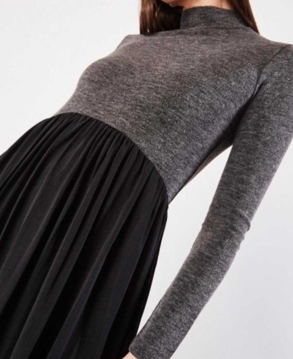 НОВА дамска рокля от две части с полу поло (размер С)