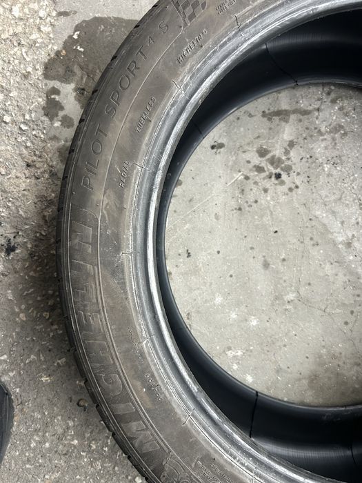 Michelin Pilot Sport 4s