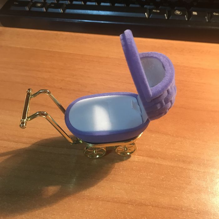 Шкатулка-коляска для беременных