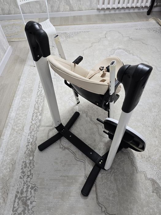 Детский кресло для кормления