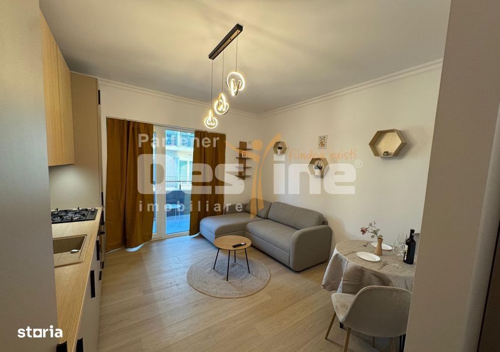 Vand apartament 2 camere,  etaj 2