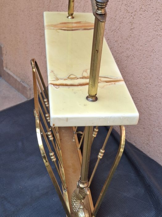 Suport pt reviste,alamă