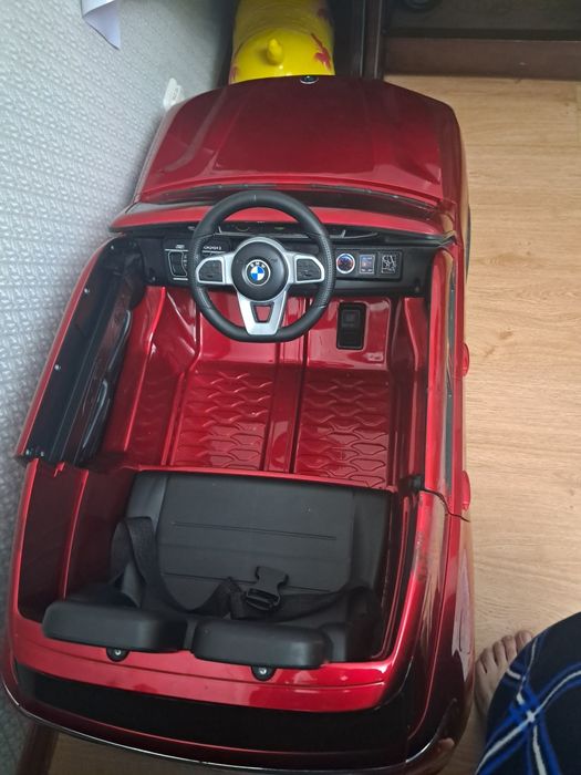 Детский электромобиль