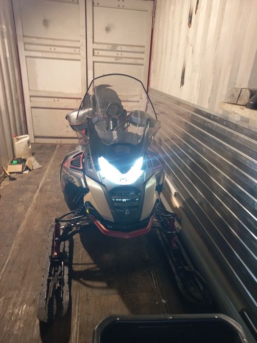 Продам снегоход AODES