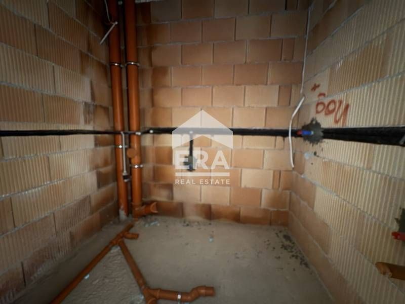 ЕКСКЛУЗИВНО! Двустаен тухлен обзаведен апартамент в квартал Възраждане