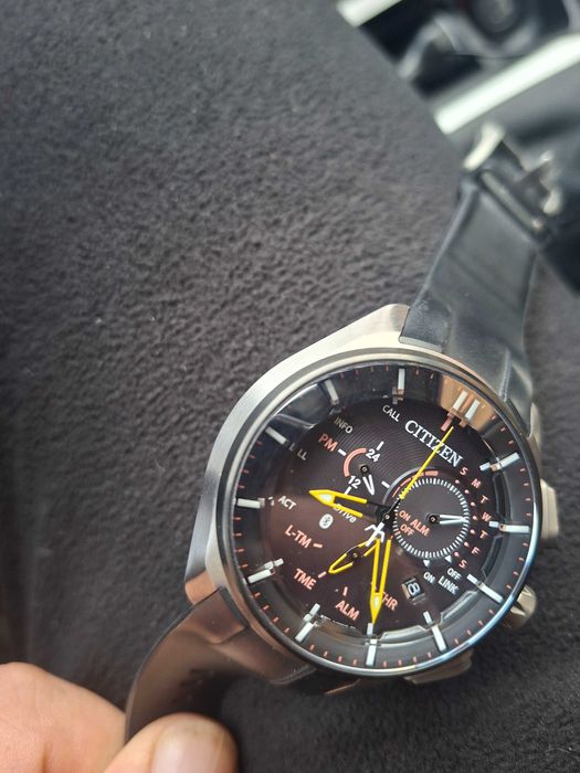Citizen Eco-Drive Bluetooth W770 Super Titanium Модел BZ1041-06E