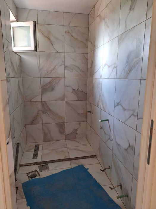 Renovări si finisaje interioare