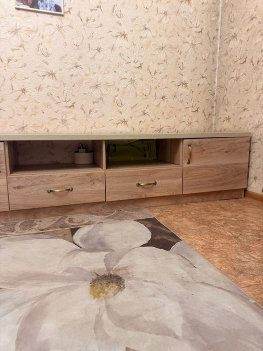 Тумба под телевизор