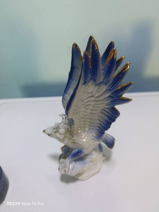 Порцеланова статуетка