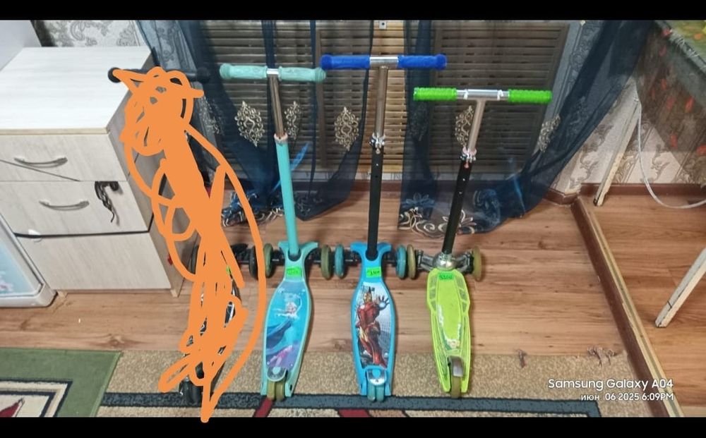 Продам Самокаты детские