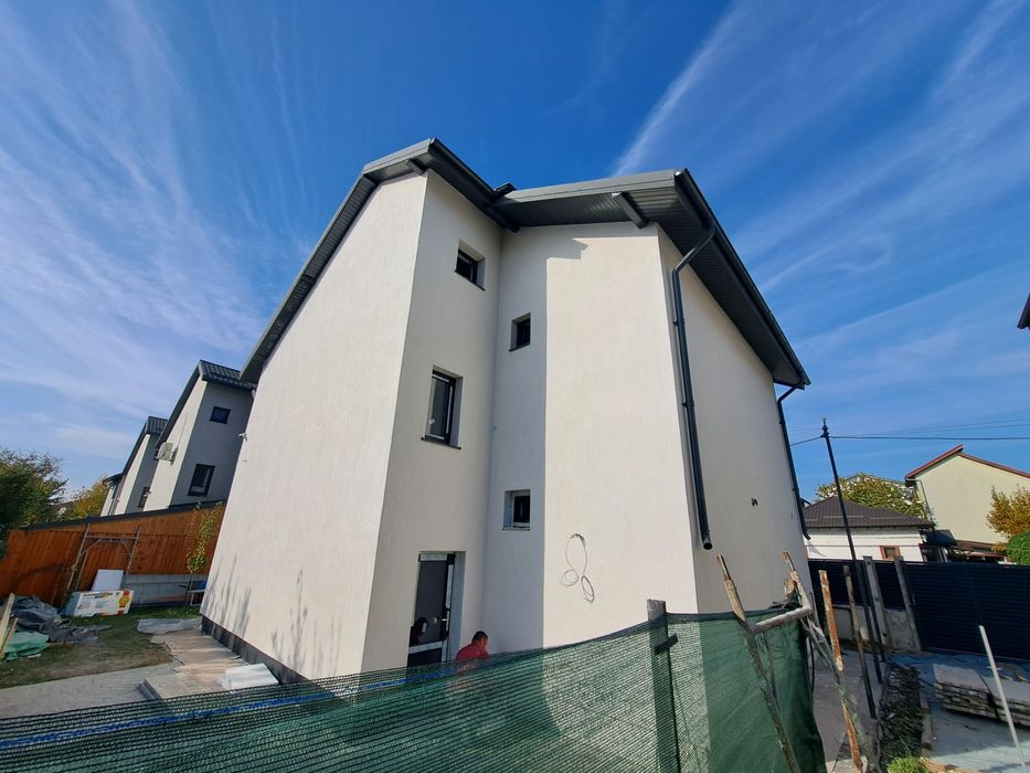 Amenajari interioare/exterioare/case la rosu sau la cheie