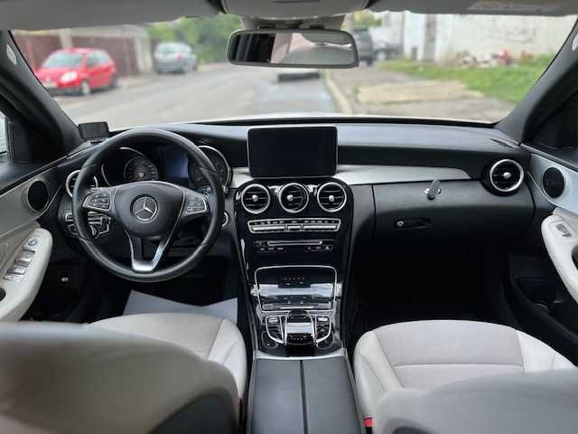 Mercedes-Benz C 220 (BlueTEC) 7G-TRONIC AMG Line