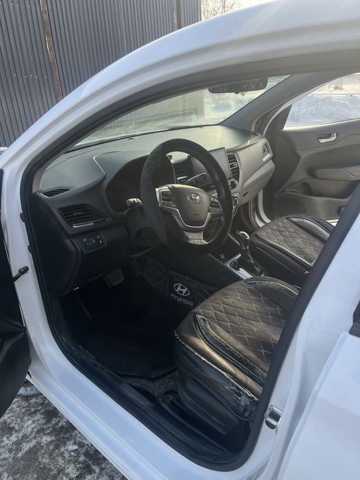 Продам Hyundai Accent 2021