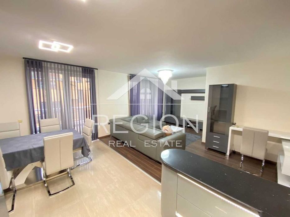 Дава се под наем Тристаен апартамент в Варна, Червен площад - 115 кв.м за 1600 € - Снимка #3