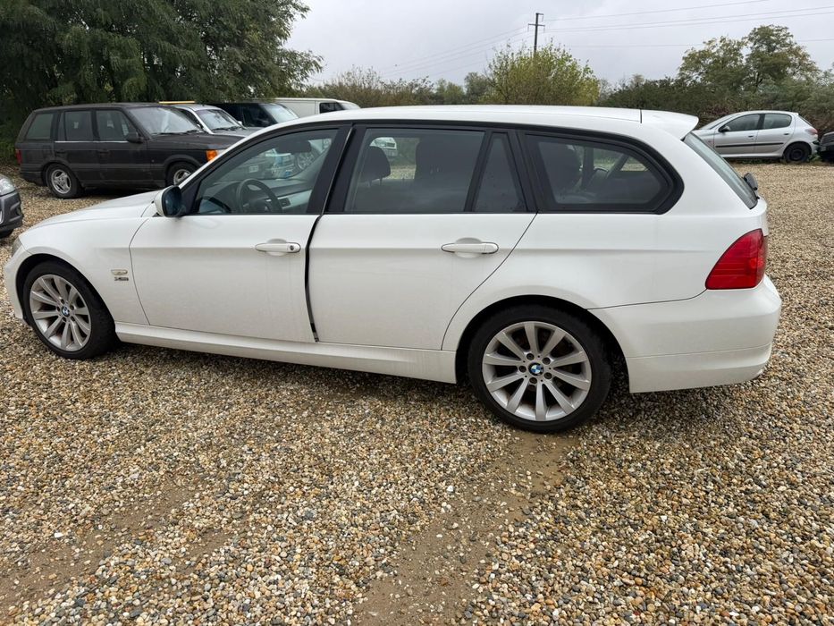 BMW e91 320xd 177k na chasti