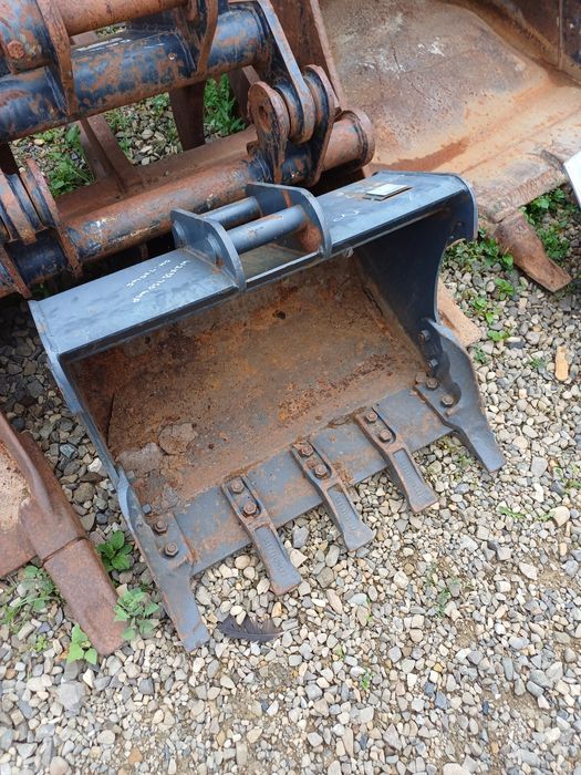 Cupe excavator kubota jcb komatsu  doosan cat Hitachi