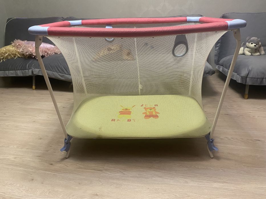 Продам манеж