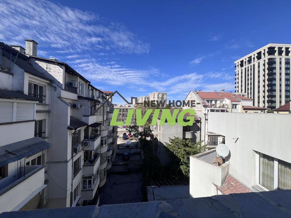 Продава се Тристаен апартамент в Пловдив, Каменица 1 - 114 кв.м за 1965 €/кв.м - Снимка #11