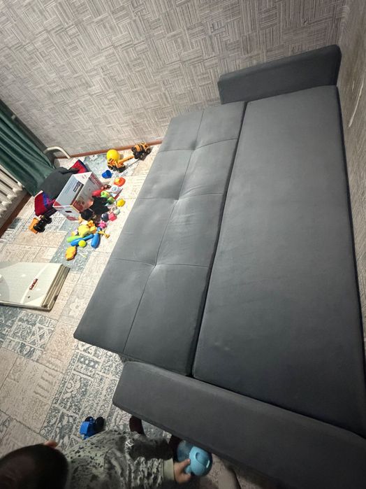 Диван-тахта в хорошем состоянии