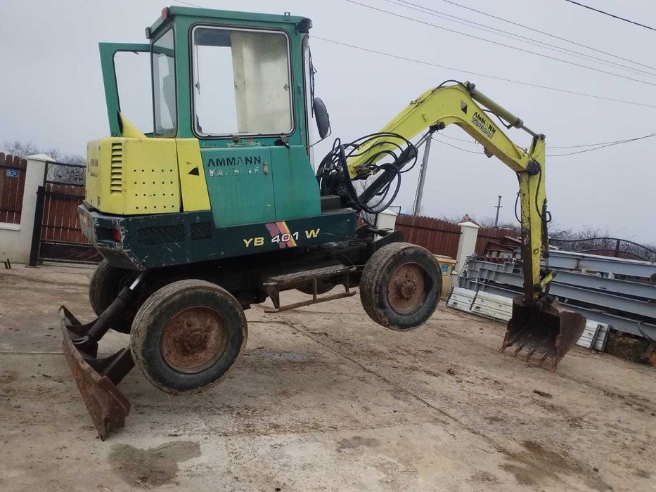 Excavator Yanmar yb401w