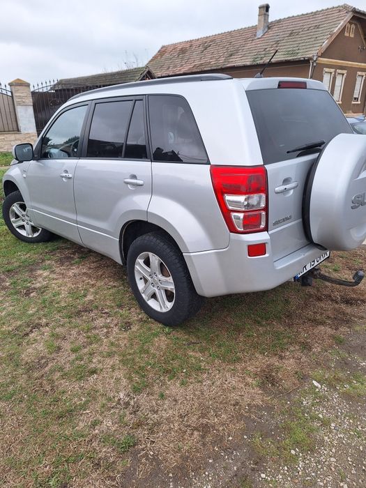 Vând Suzuki grand vitara