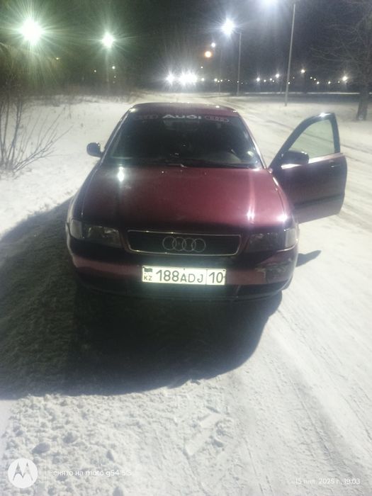 Продам Ауди А4 В5 1998год 1,6