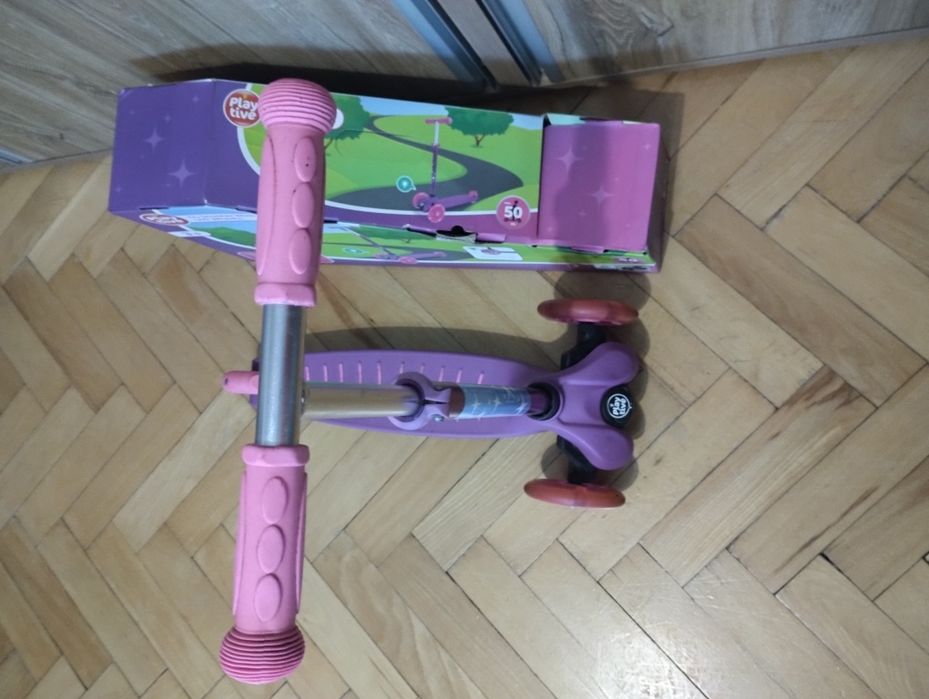 Vând Trotineta play tive