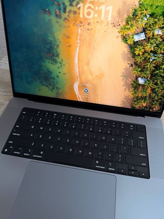 MacBook Pro 16” M1 Pro
