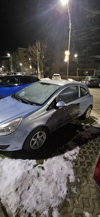 Vand sau schimb opel corsa 2007