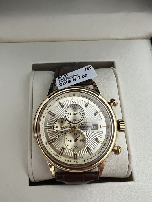 Золотые мужские часы