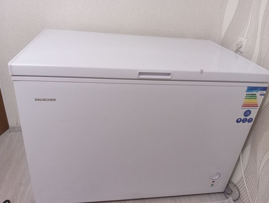 Продам морозильник Dausher на 350 литров