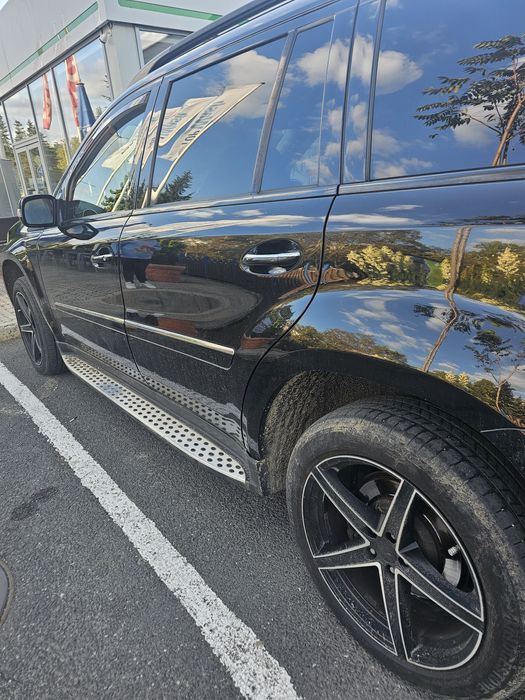 Продавам Мерцедес Гл320