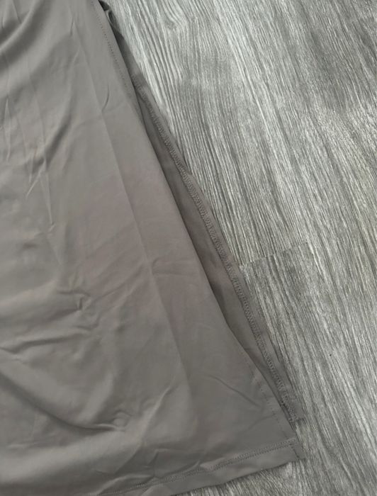 Fusta din material elastic