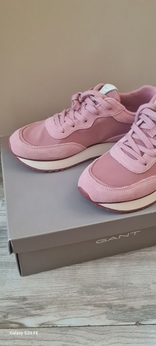 Нови дамски маратонки GANT