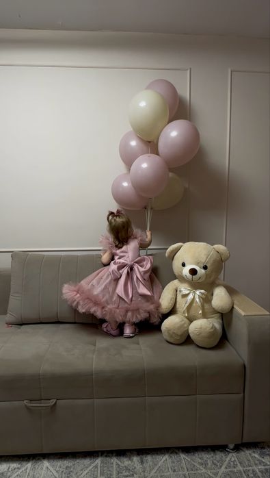 Платье на годик. (Размер 80-100см )